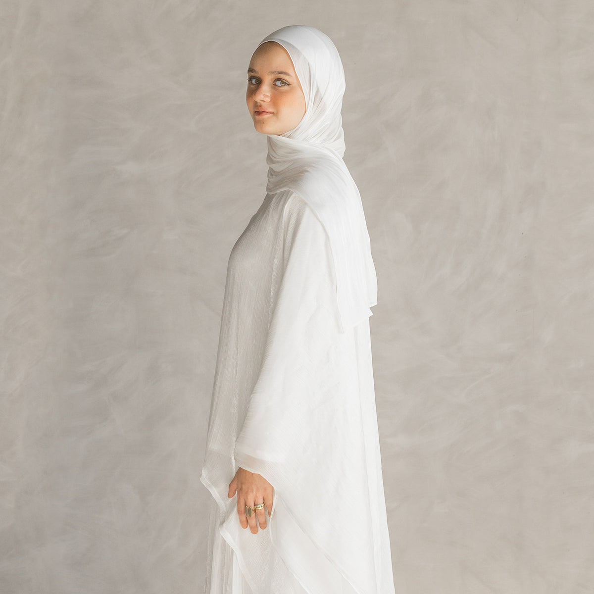 Rayhana Set in White