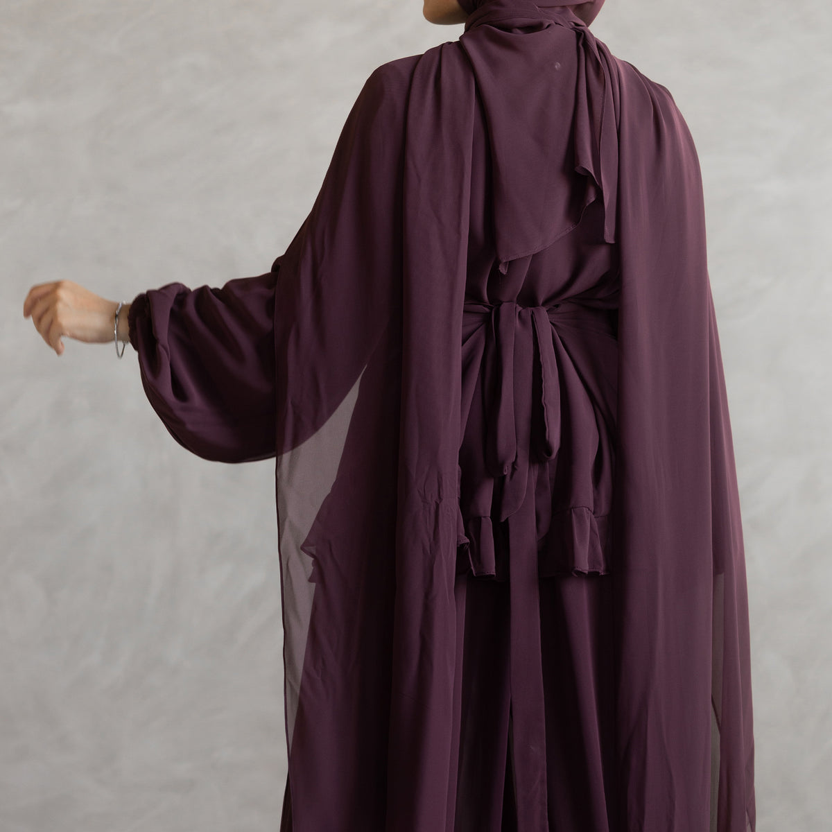Joud Set in maroon
