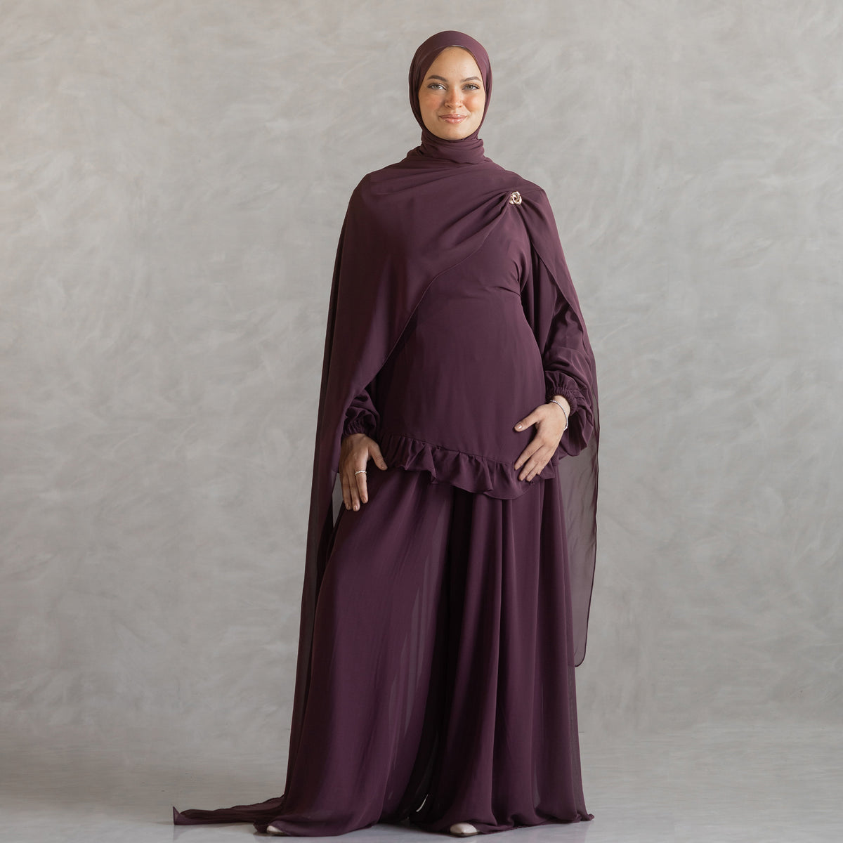 Joud Set in maroon