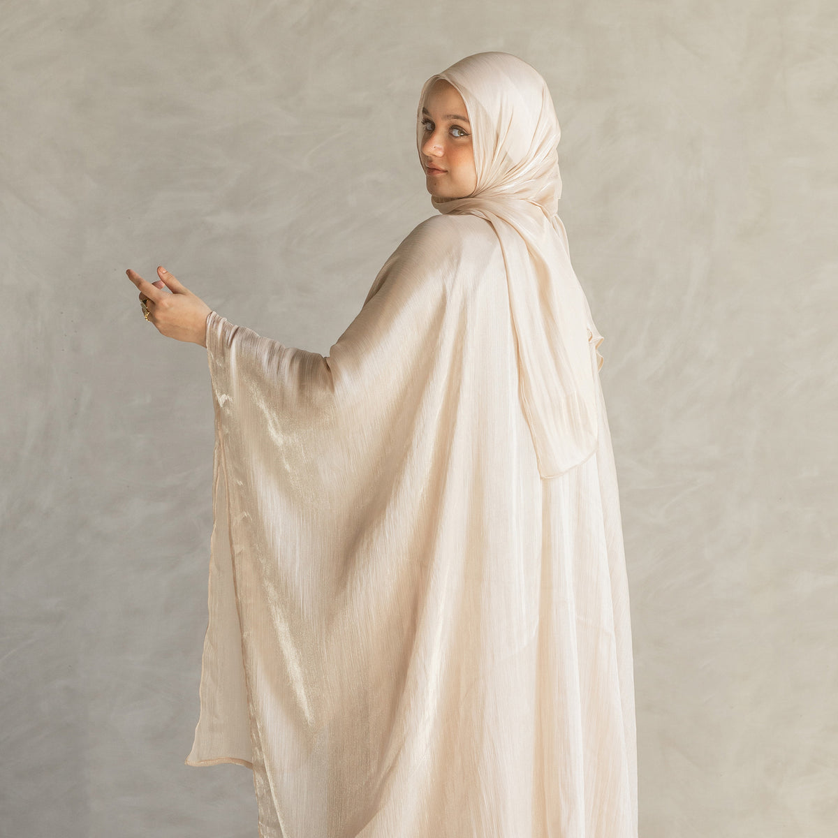 Rayhana Set in Beige