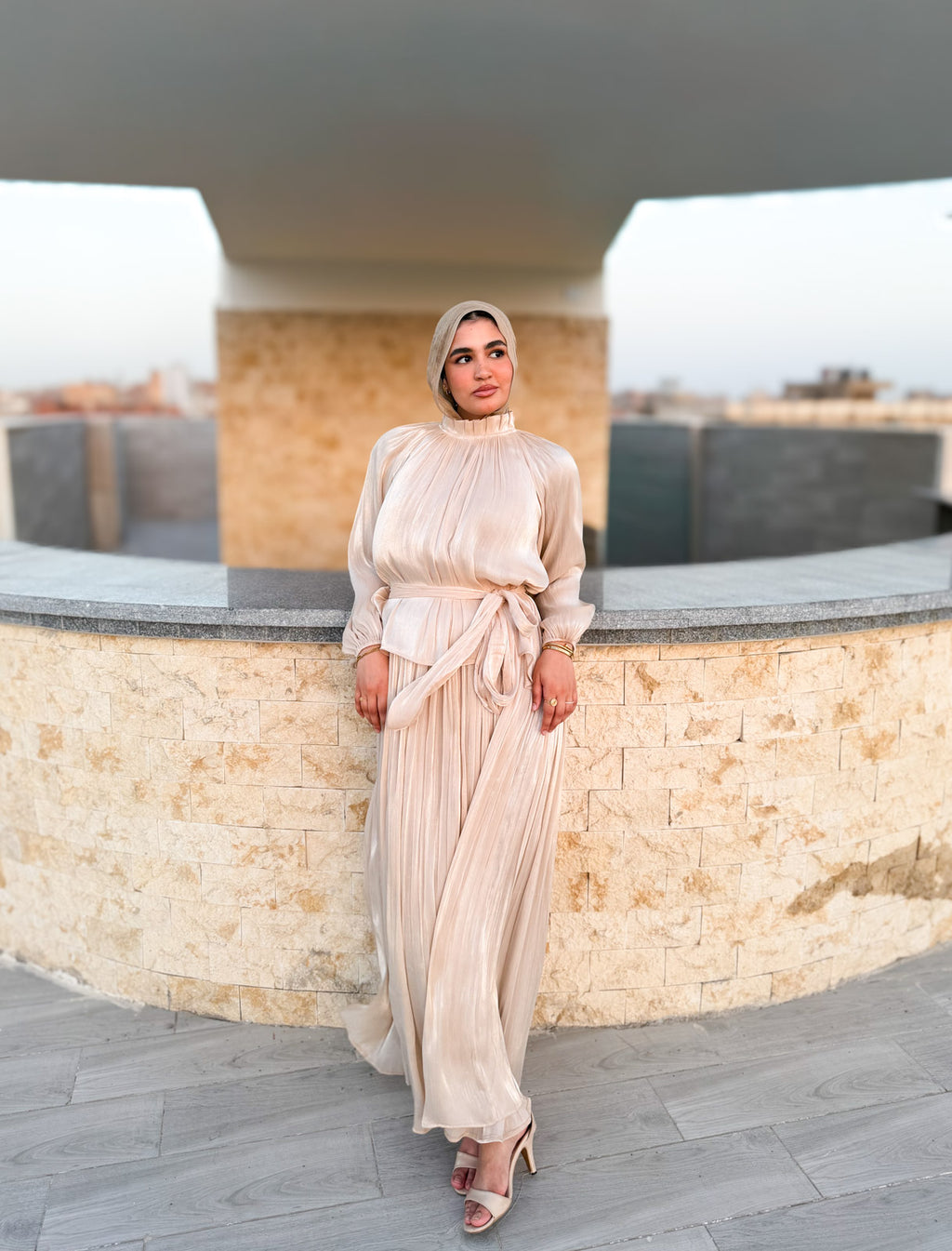 Sultana - Light beige