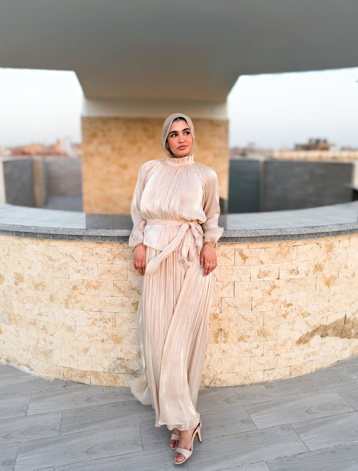 Sultana - Light beige