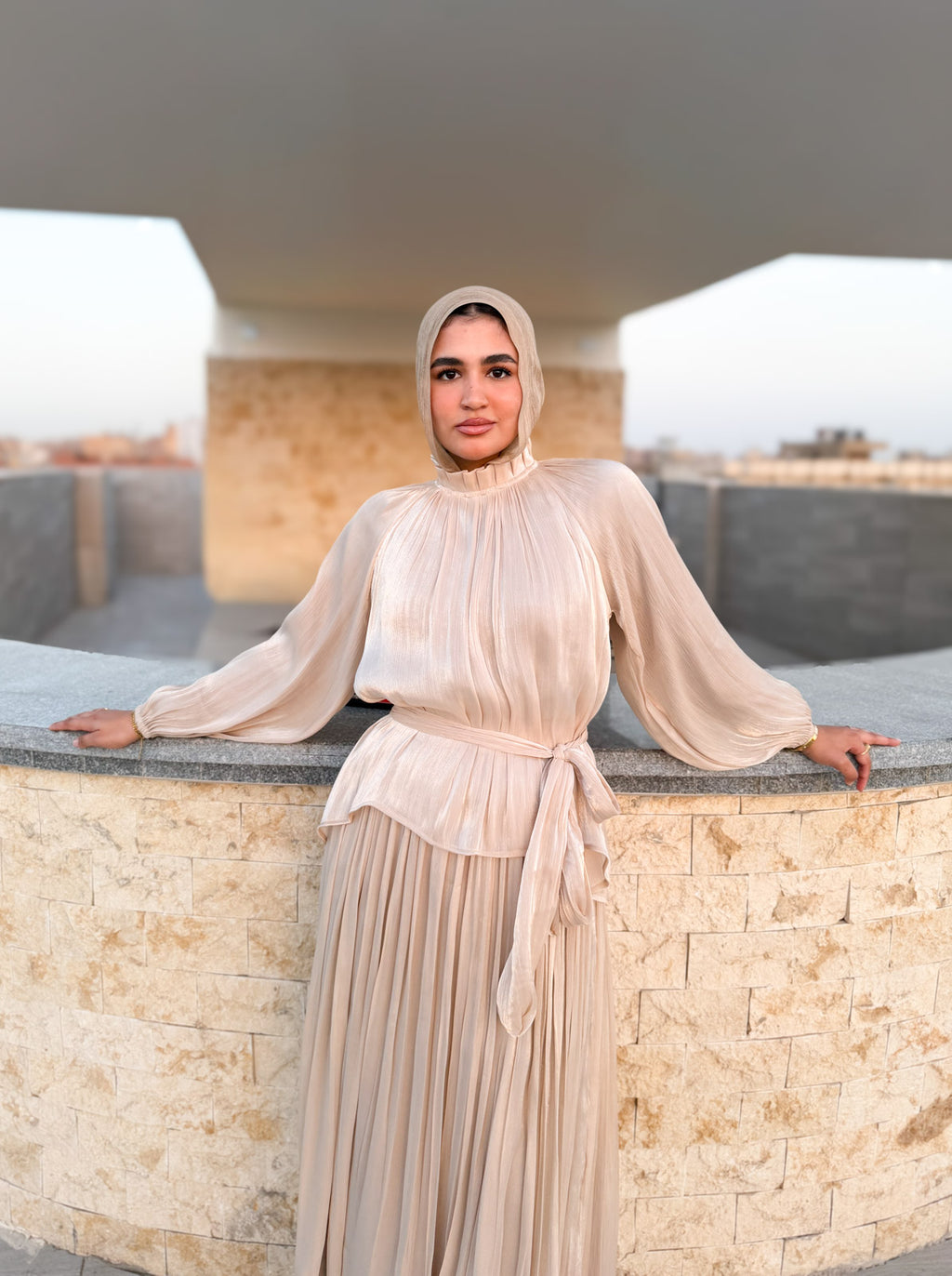 Sultana - Light beige